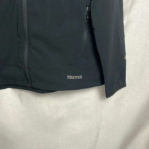 MARMOT Women  warm tempo lightweight black jacket . Zippered pockets, - Picture 2 of 14